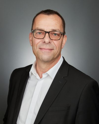 photo cv linkedin directeur entreprise